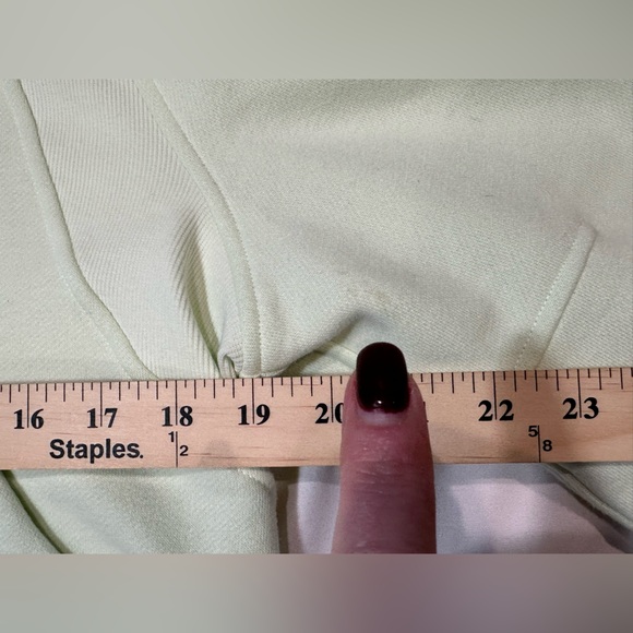 Lululemon Athletica Light Green Cropped Hoodie - Picture 5 of 9